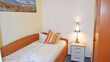 1 Schlafzimmer, Reisekinderbett, WLAN, Bettwäsche