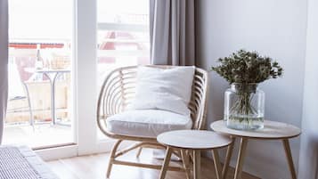 Iron/ironing board, free WiFi, bed sheets