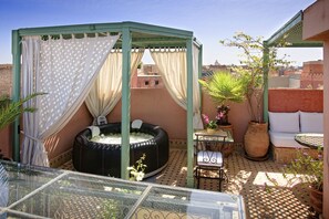 Terrace/patio - Dar Essattatia, riad. Charm and authenticity in the Marrakech medina (Marrakech)