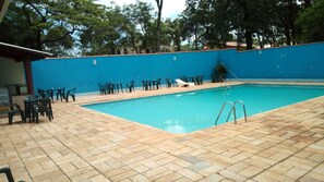 Outdoor pool - Samambaia Hotel (Foz do Iguacu)