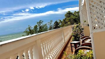 Deluxe Double Room, Sea View | Terrace/patio