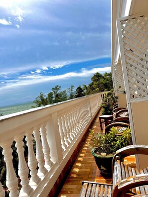 Deluxe Double Room, Sea View | Terrace/patio - Phuong Binh House (Phu Quoc)