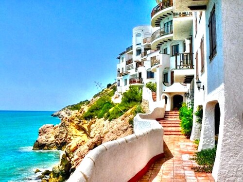 Wohnung Balkon Blick auf das Mediterranean in Sitges. 