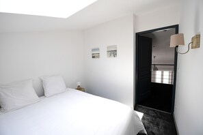 2 chambres, fer et planche à repasser, lit parapluie, Wi-Fi gratuit