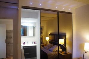 3 camere, ferro/asse da stiro, Wi-Fi