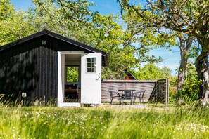 Cabin, 1 Bedroom, Private Bathroom (Van Gogh) | Wi-fi percuma 