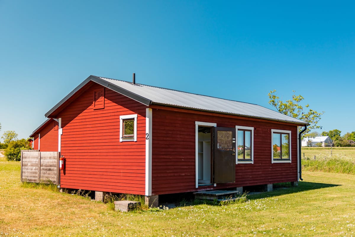 Stuga - 2 sovrum - privat badrum (1-4an) | 2 sovrum och gratis wi-fi