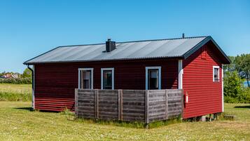 Cabin, 2 Bedrooms, Private Bathroom (1-4an) | 2 bedrooms, free WiFi