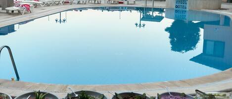 Breakfast, lunch, dinner served; Turkish cuisine, pool views