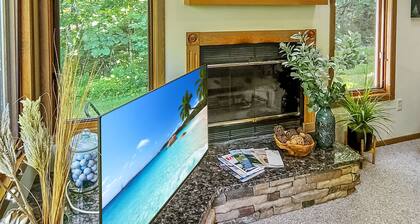 2 Bedroom, 2 bath townhouse in The Galena Territory.