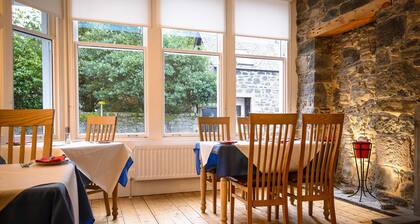 Comrie Hotel