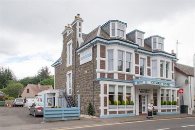 Comrie Hotel