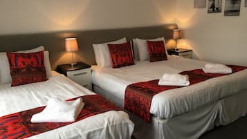 Garden SuperKing double/twin with single bed | In-room safe, individually decorated, individually furnished