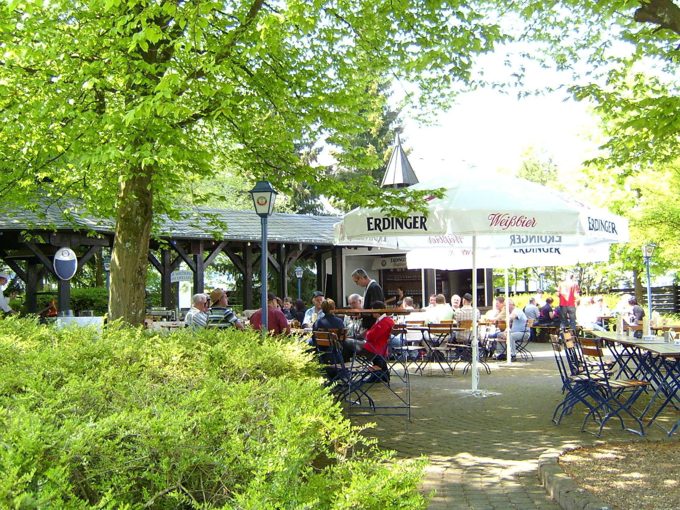 Tempat makan outdoor