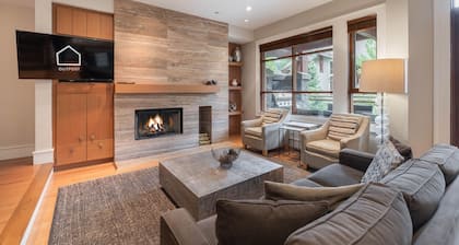 Deluxe 4 makuuhuone sekä mediahuone kaupunkiasunto