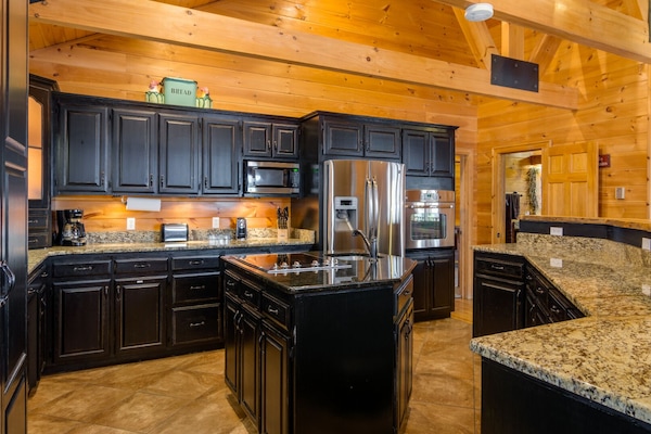 Chef’s dream! Center island kitchen, granite countertops, SS appliances, 2 sinks