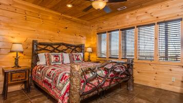 4 chambres, fer et planche à repasser, lit parapluie, Wi-Fi gratuit