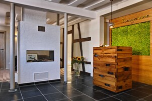 Mostrador de check-in y check-out