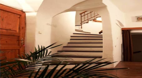 Mini Hotel Abraka