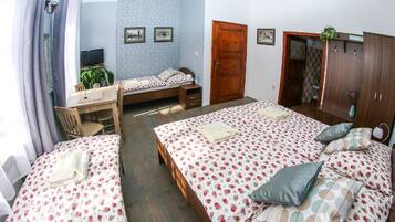 Decoración personalizada, muebles diferentes y escritorio