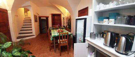 Daily local cuisine breakfast for a fee