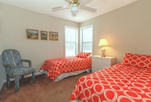3 habitaciones, tabla de planchar con plancha y wifi gratis 