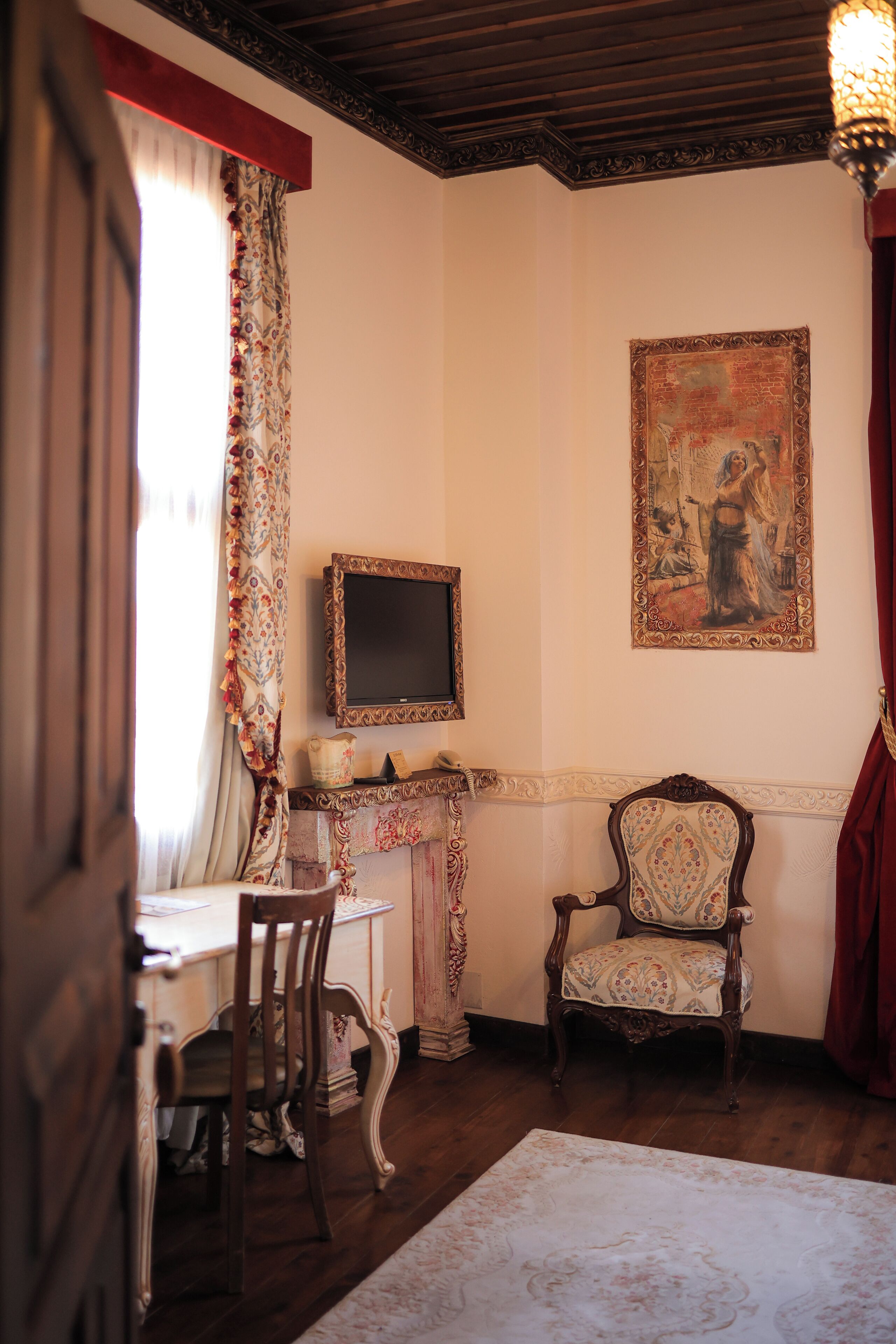 1 bedroom, desk, laptop workspace, free wifi