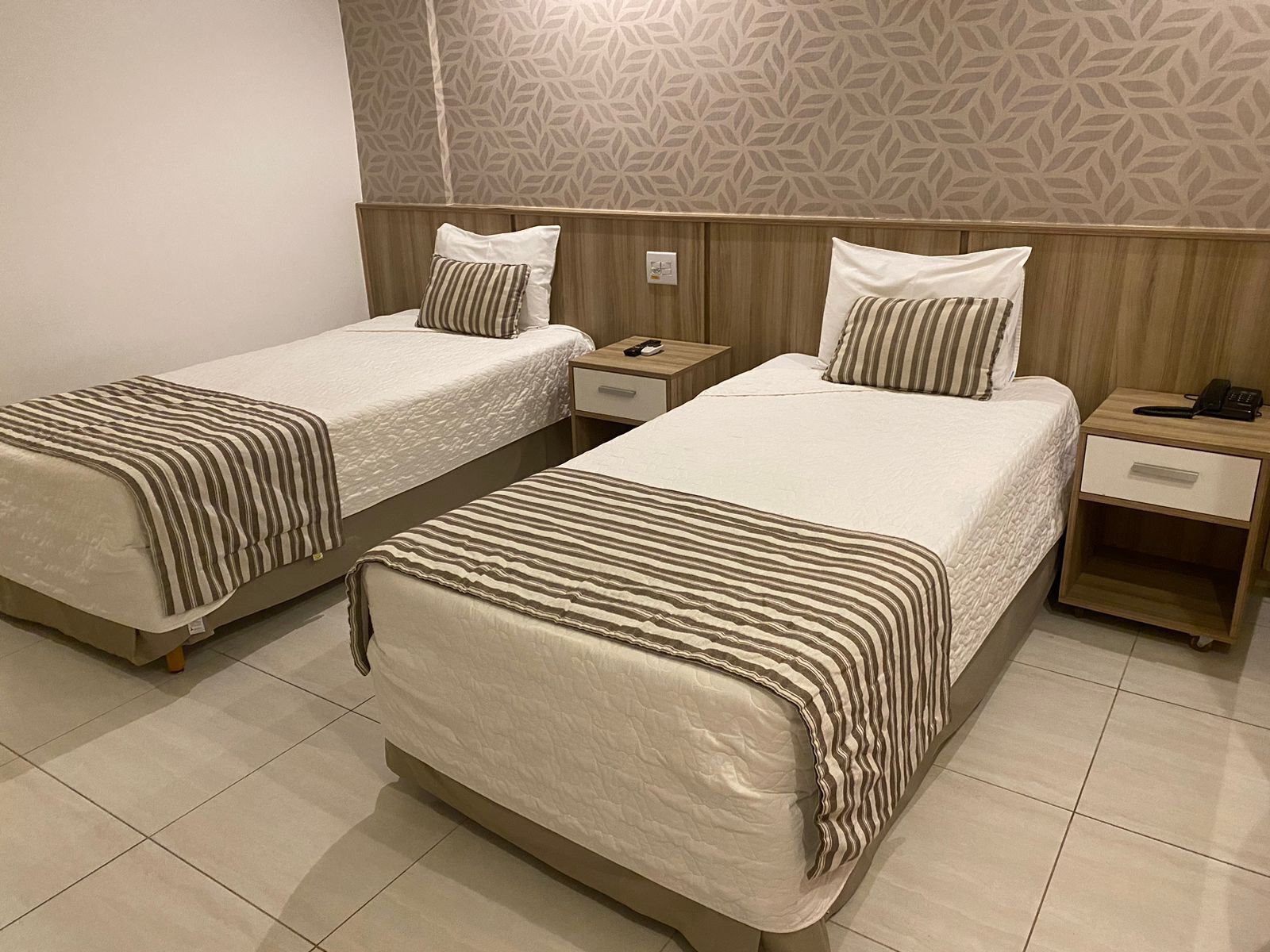 standard double or twin room | 1 bedroom, minibar, in-room safe, desk