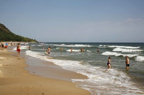 ชายหาด