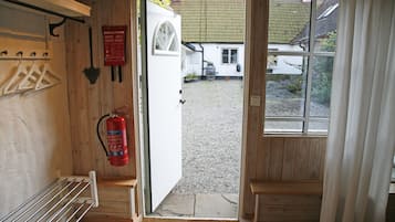 Apartment, 1 Bedroom, Ensuite | Courtyard view