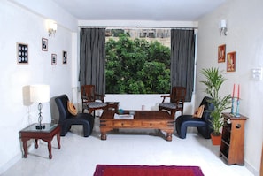 Télévision de 32 pouces avec chaßnes par satellite