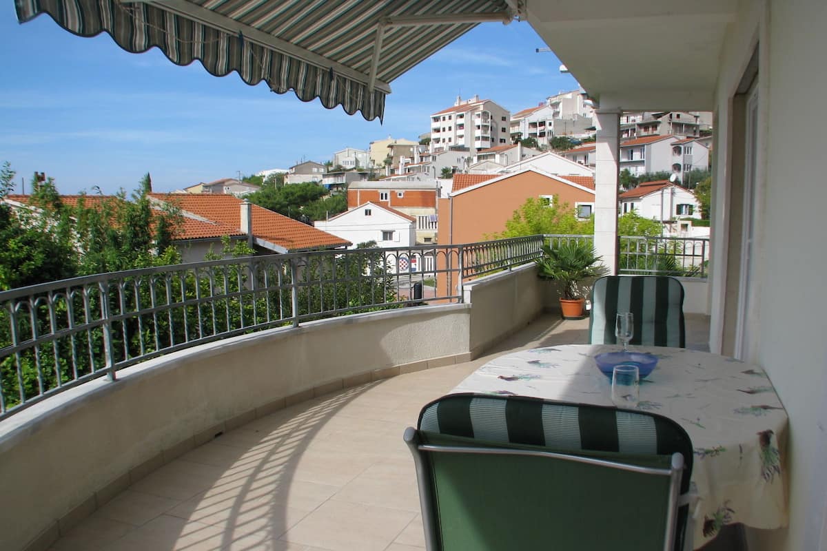 Apartment, 2 Bedrooms (7) | Balcony