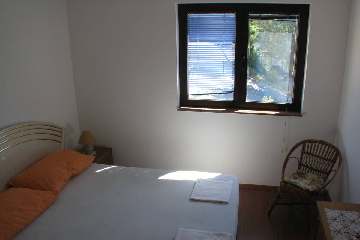 Apartment, 1 Bedroom (3) | WiFi (free), bed sheets