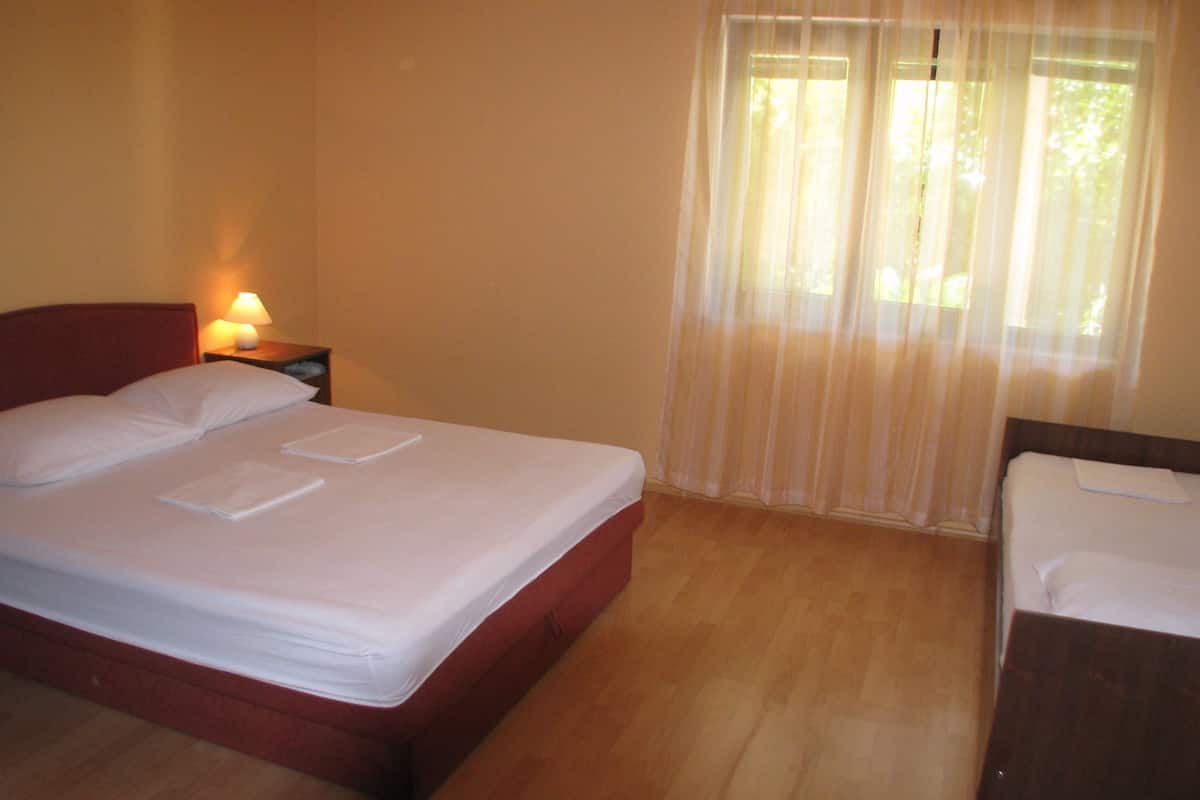 Apartment, 1 Bedroom (Ground Floor 5) | WiFi (free), bed sheets