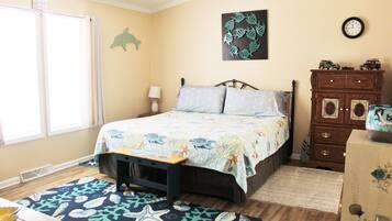 3 Schlafzimmer, Schreibtisch, Bügeleisen/Bügelbrett, Reisekinderbett