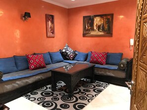 Télévision à écran plat