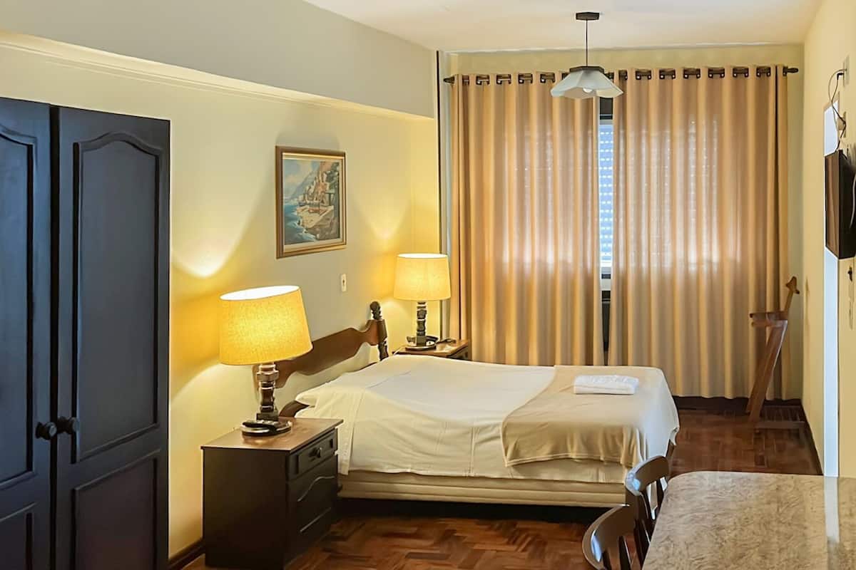 standard double room | blackout curtains, free wifi, bed sheets