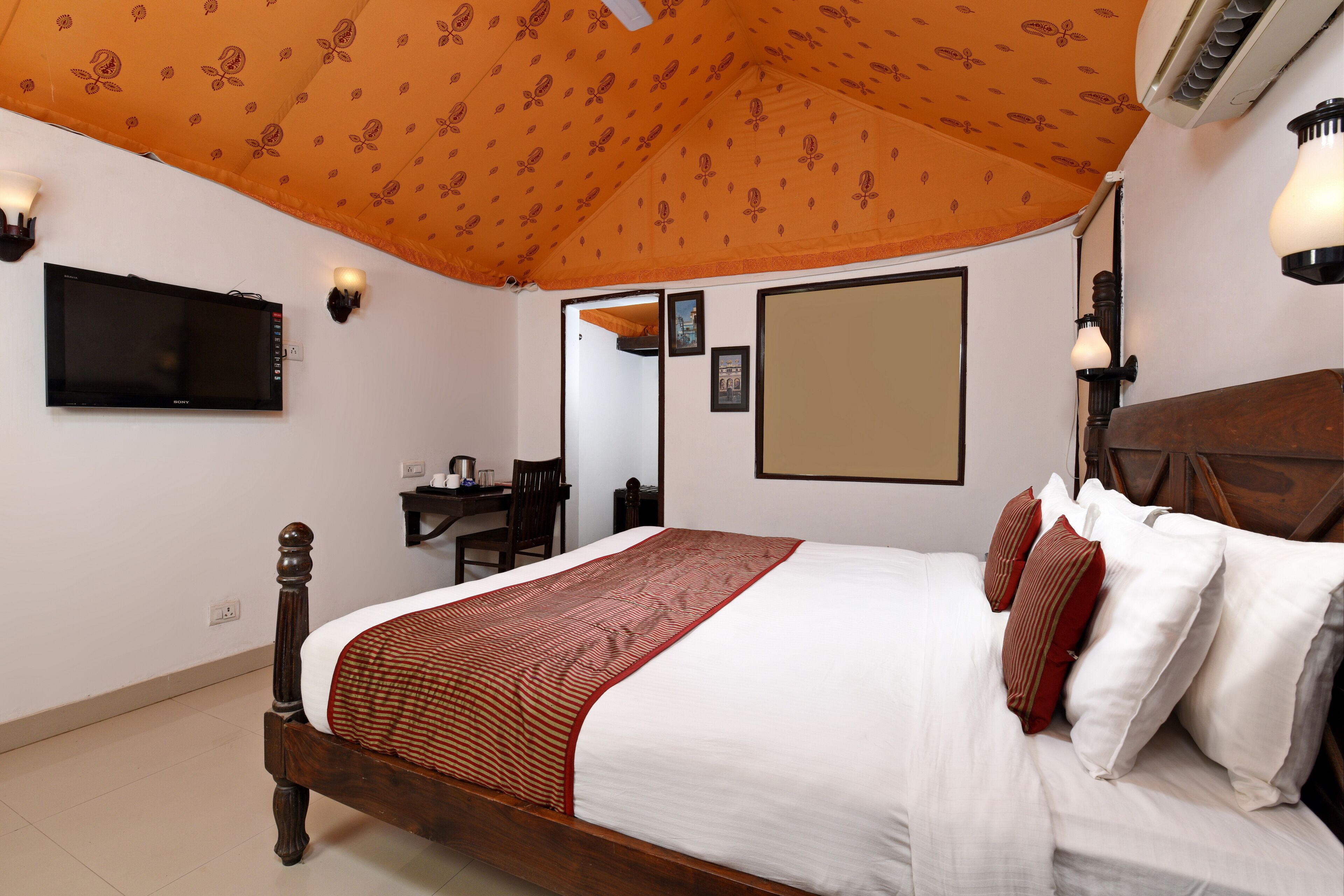 Photo - Shree Vilas Orchid - A Pichola Lake Facing Resort