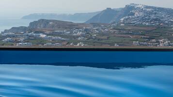 Bañera de hidromasaje al aire libre