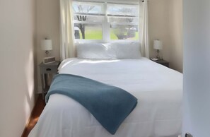 1 bedroom, iron/ironing board, bed sheets