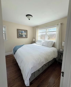 1 bedroom, iron/ironing board, bed sheets