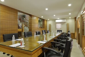 Business center - Hotel 440 (Ahmedabad)