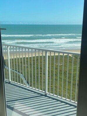 Interior - INCREDIBLE 9TH FLOOR PENTHOUSE VIEWS 30 STEPS TO BEACH (South Padre Island)