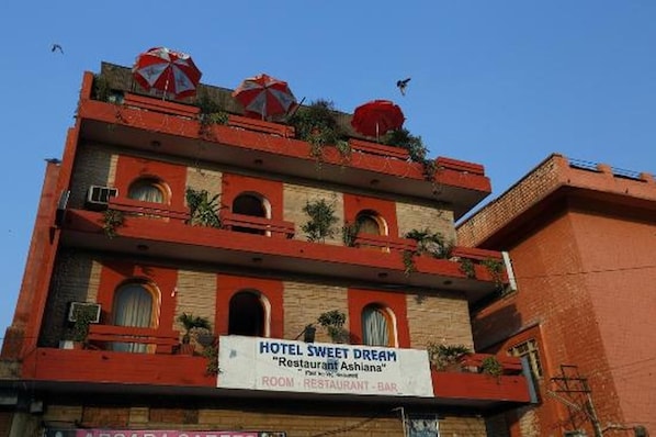 Exterior - Hotel Sweet Dream (Jaipur)