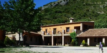 Fachada da propriedade