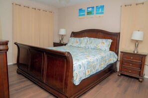 3 bedrooms, iron/ironing board, free WiFi, bed sheets - Beachfront, Luxurious, Great Location with Amazing Views!!! (South Padre Island)