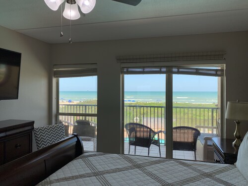 Beachfront, Luxurious, Great Location with Amazing Views!!!