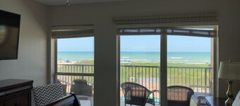 Beachfront, Luxurious, Great Location with Amazing Views!!!