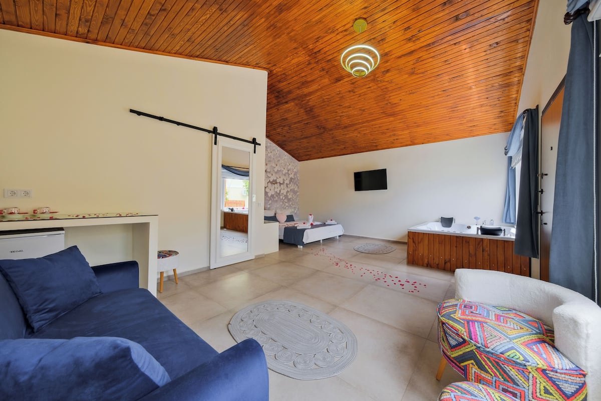 Living area | LCD TV, books