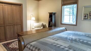 2 dormitorios, tabla de planchar con plancha, cuna de viaje y wifi